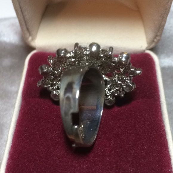 Blue Rhinestone Ring - Picture 3 of 3